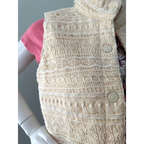 Xhilaration Cream Crochet Knit Button-Front Vest Boho Layering Top size JR M - Picture 7 of 7